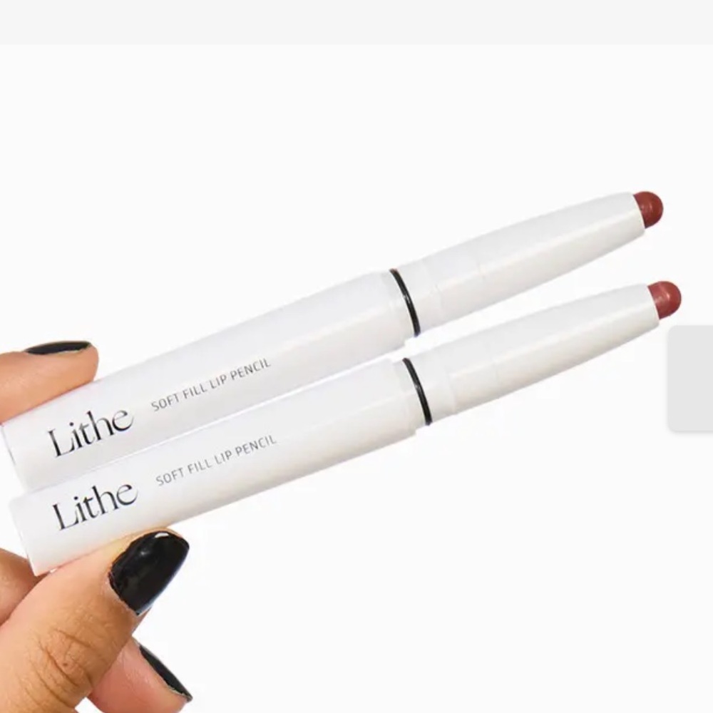 Soft Fill Lip Pencils in Dusk & Scarlet